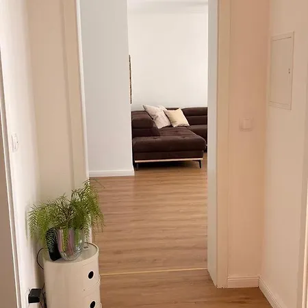 Apartment Frisch Renovierte